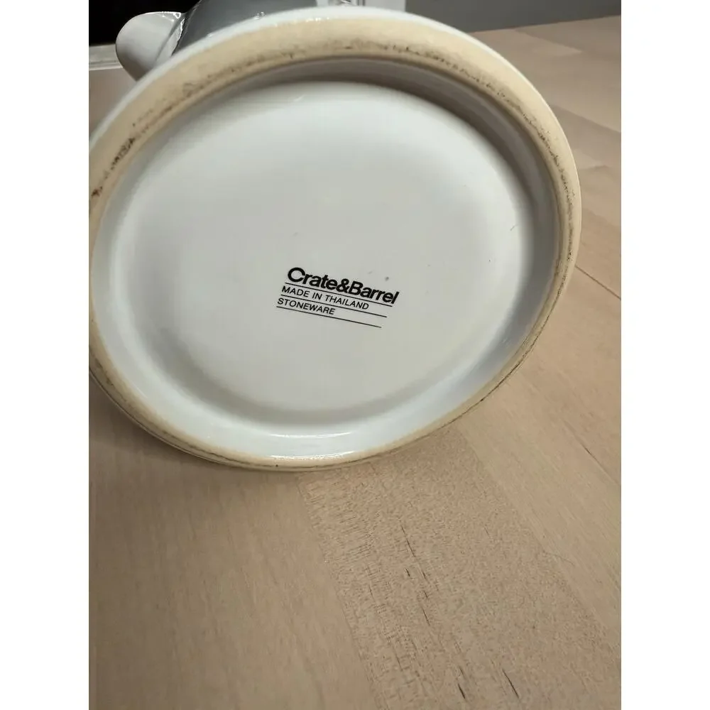 Crate & Barrel La Chocolatière Hot Chocolate Pot‎ w/ Frother